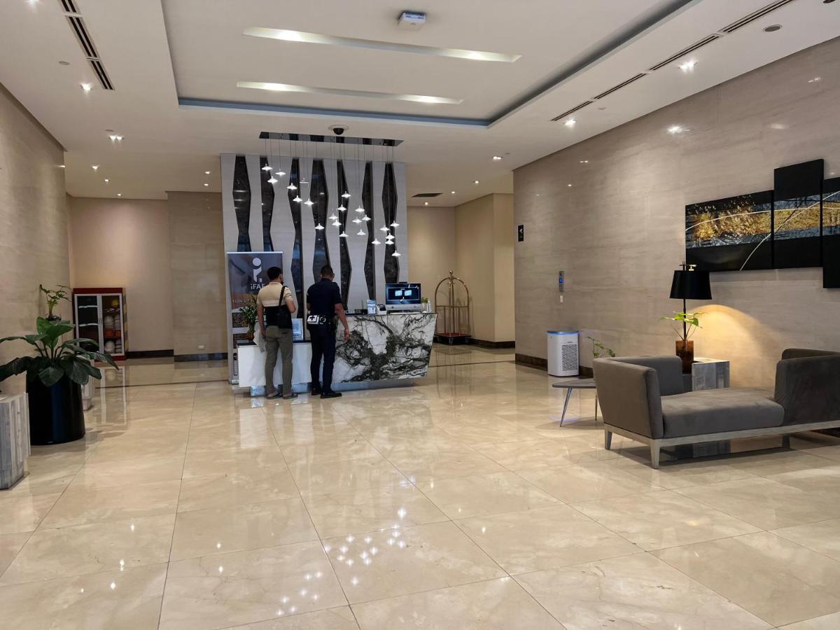 Condotel In Venice Grand Canal Mall Тагиг Экстерьер фото